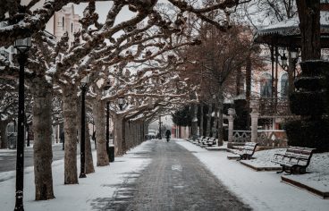 De-icing Outdoor Walking Surfaces in Winter